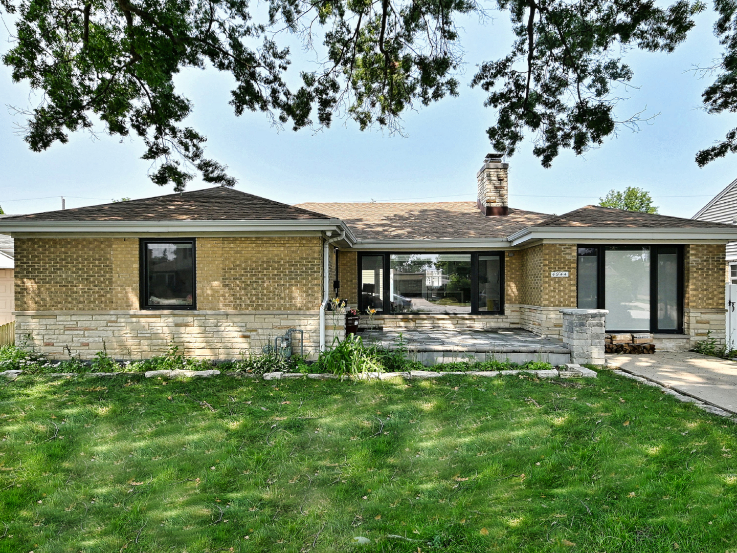 4944 Jarvis Avenue Property Photo 1