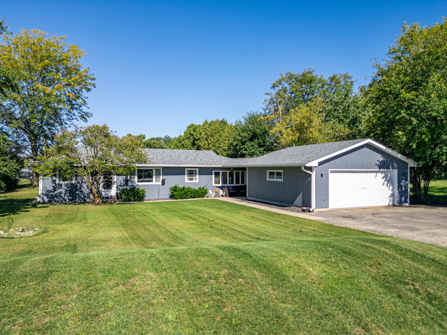 2302 Nw Route 12 Highway Property Photo 18