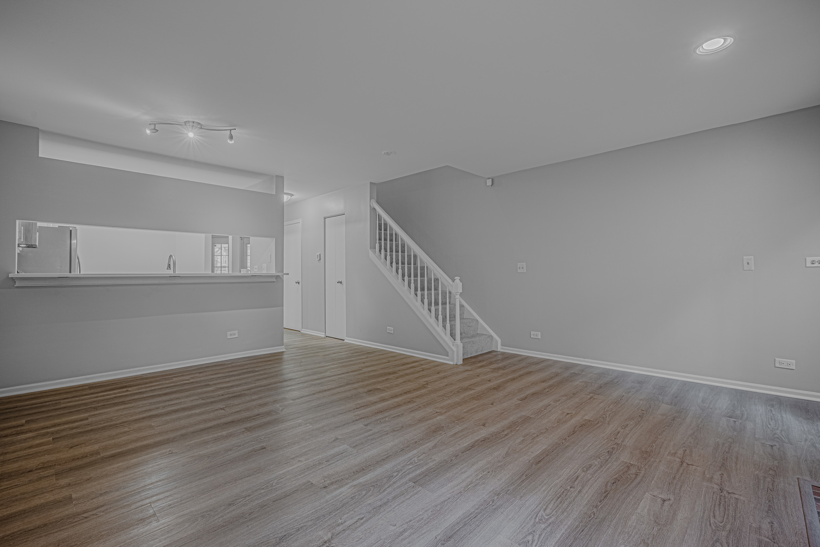 1069 Talbots Lane 1069 Property Photo 10