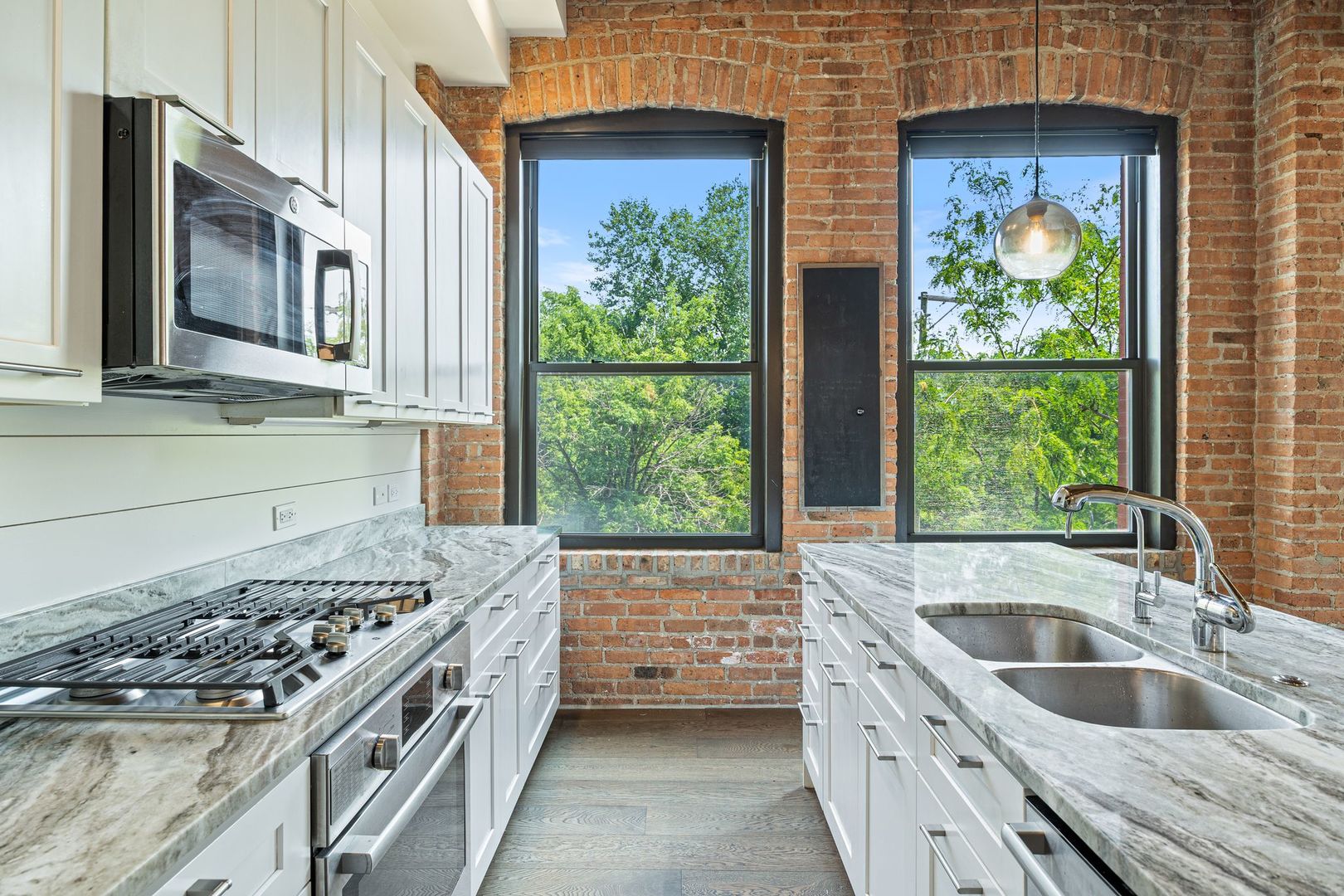 1600 S Jefferson Street 201 Property Photo 12