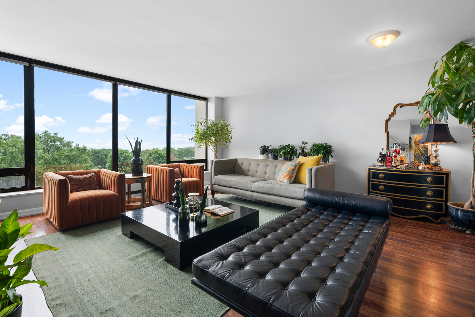 5445 N Sheridan Road 804 Property Photo 3