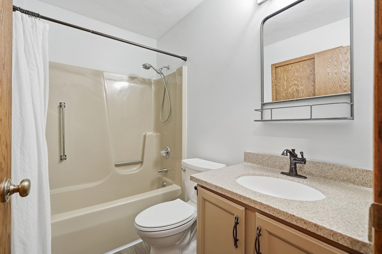 126 E Parkview Drive 002 Property Photo 14
