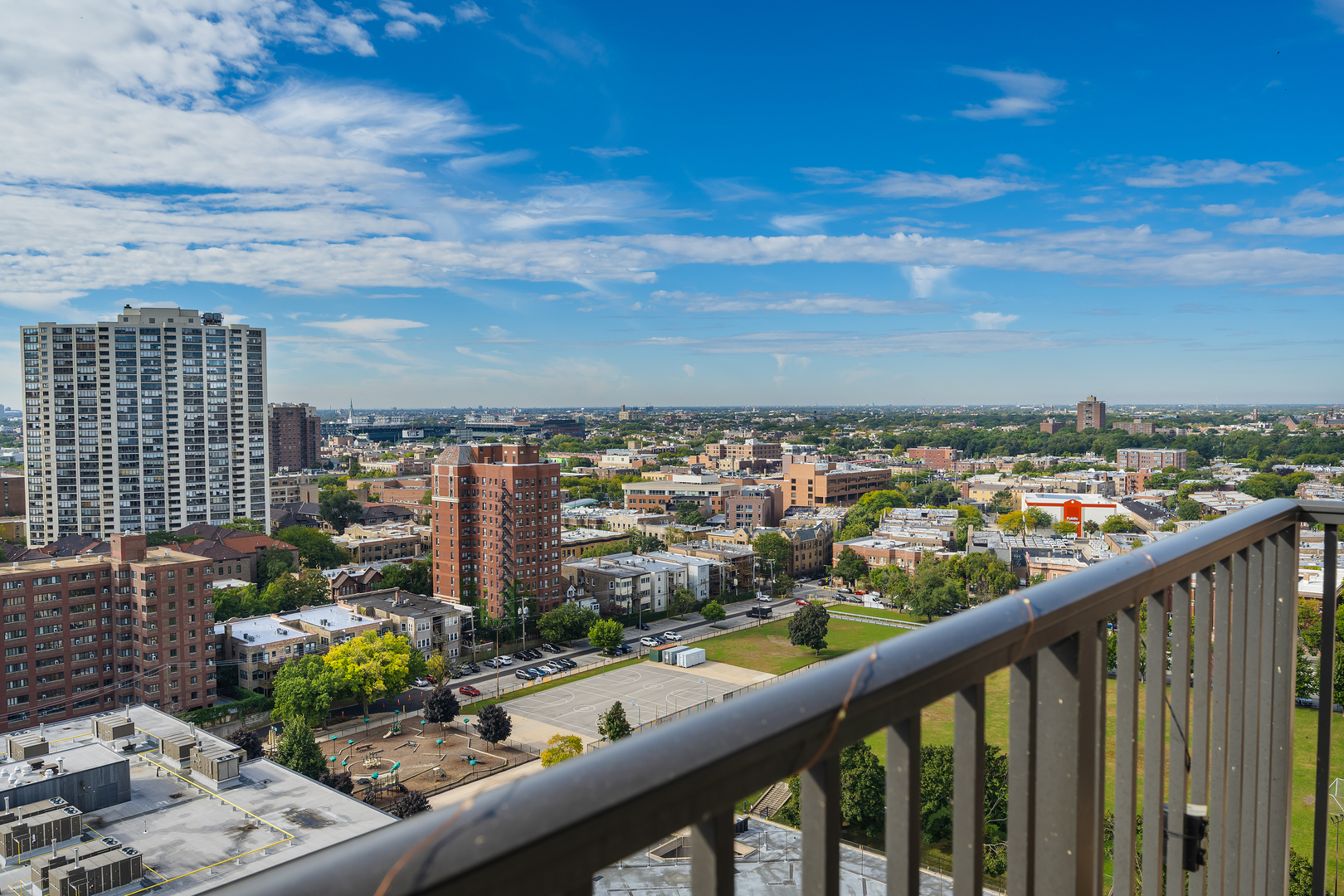 4170 N Marine Drive 21c Property Photo 2