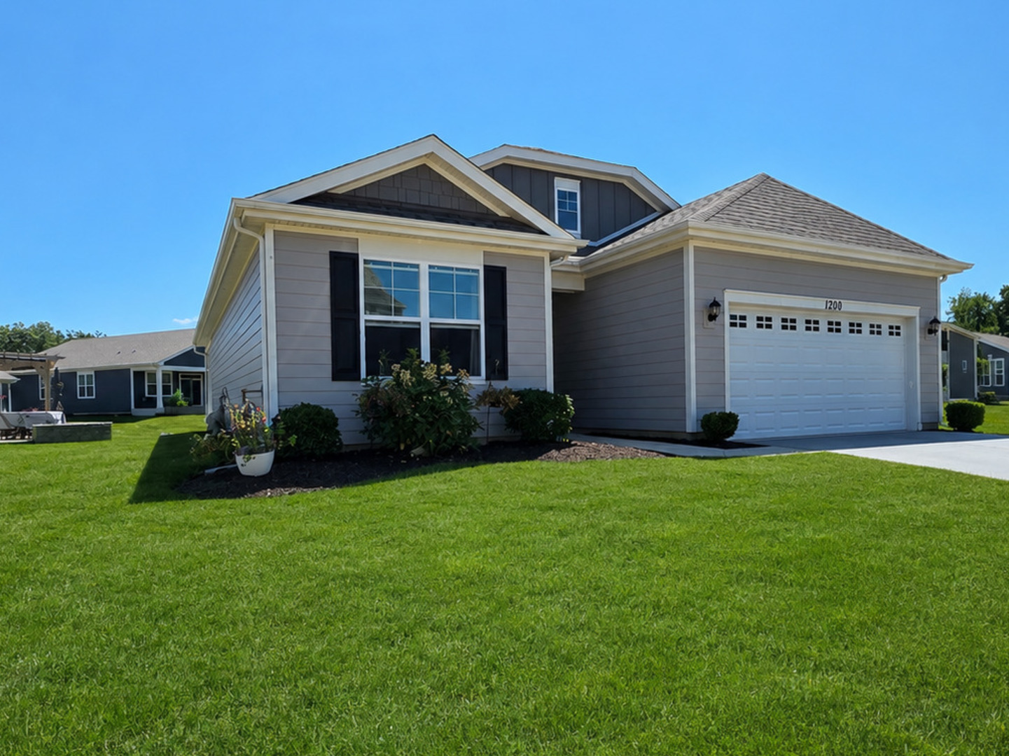 1200 Redtail Circle Property Photo 1