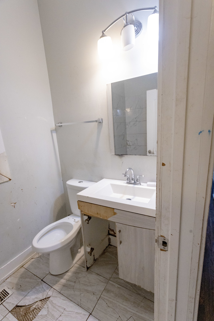 6434 S Eberhart Avenue Property Photo 14