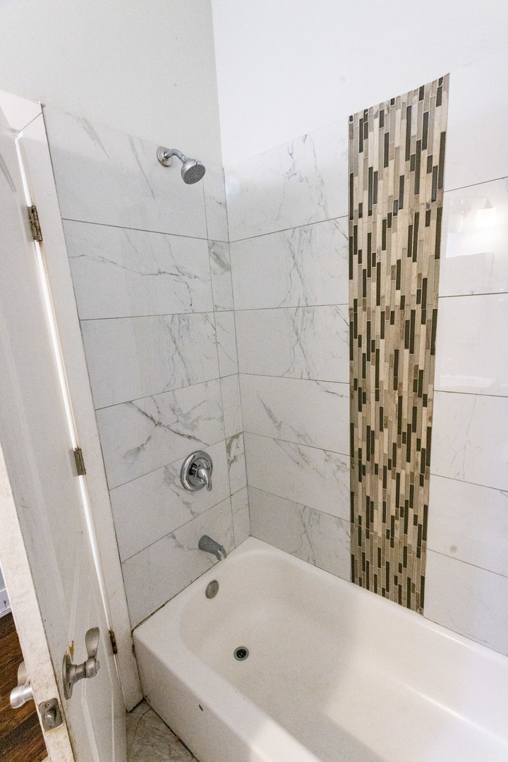 6434 S Eberhart Avenue Property Photo 15