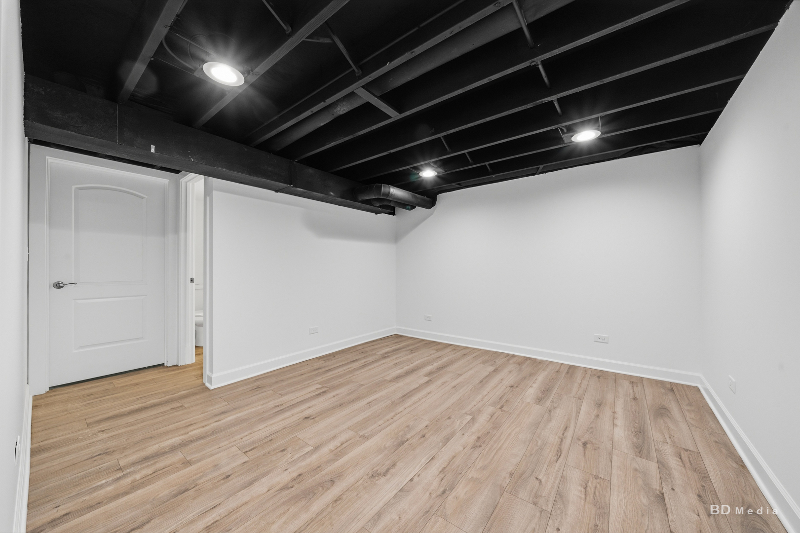 9416 Magnolia Avenue Property Photo 28