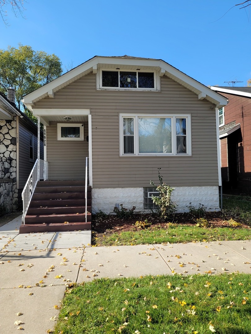 11926 S La Salle Street Property Photo 1