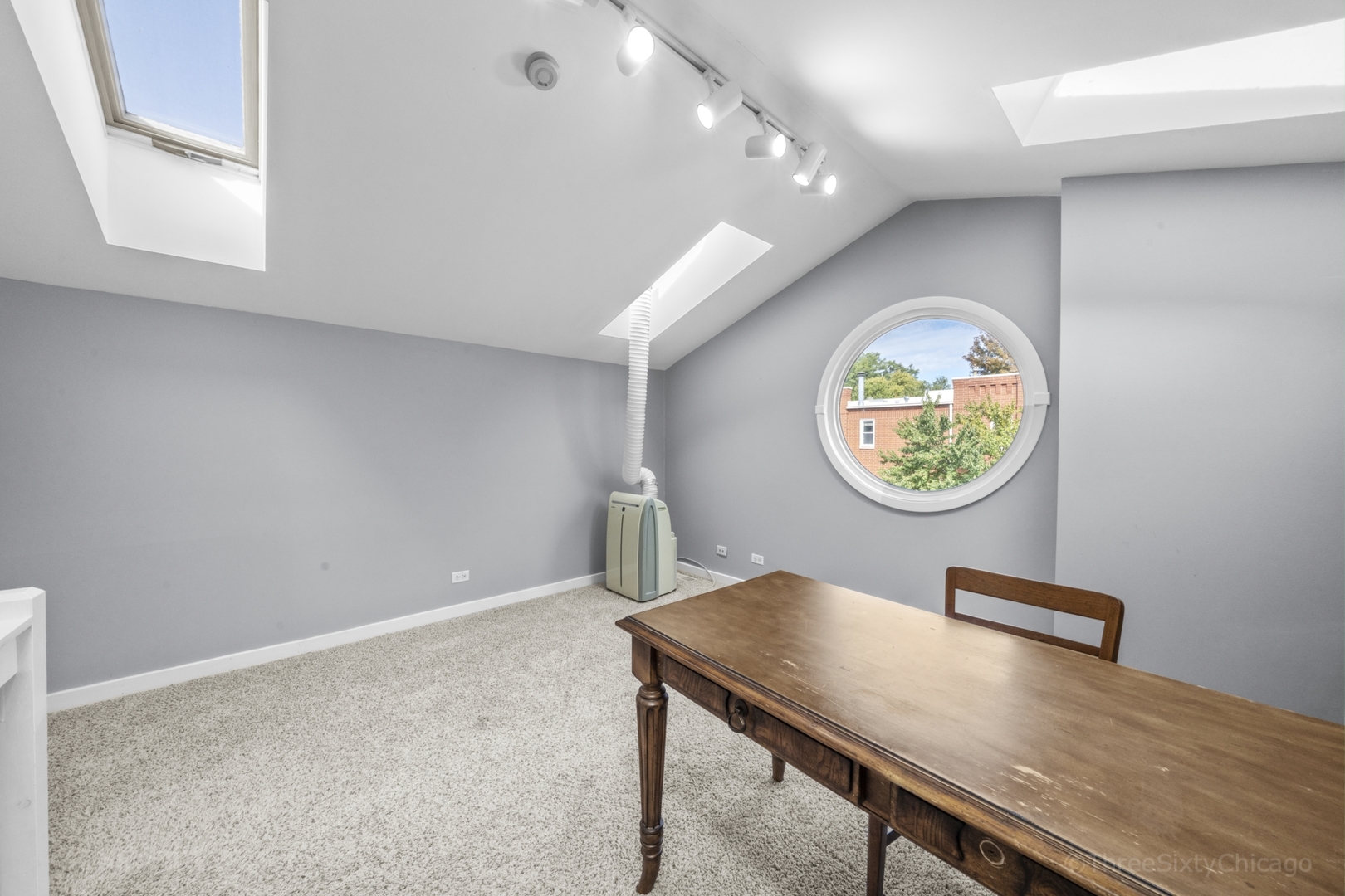 1801 W Diversey Parkway 25 Property Photo 26