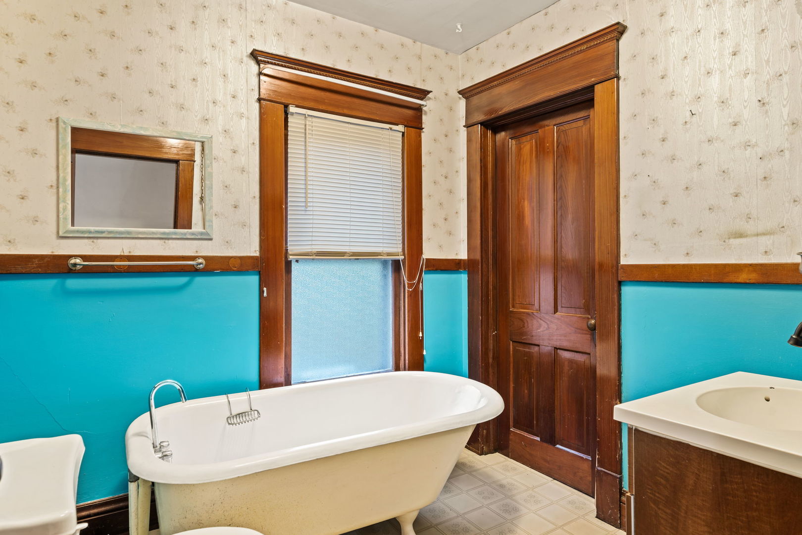 1315 Albany Street Property Photo 14
