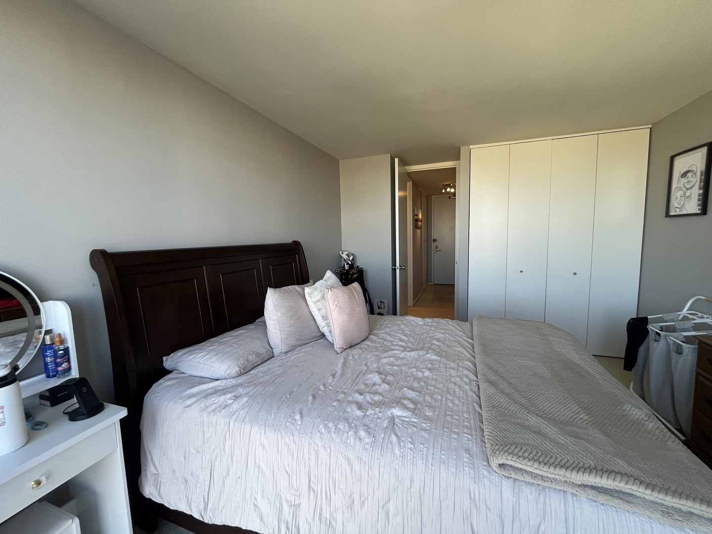 2650 N Lakeview Avenue 1507 Property Photo 10