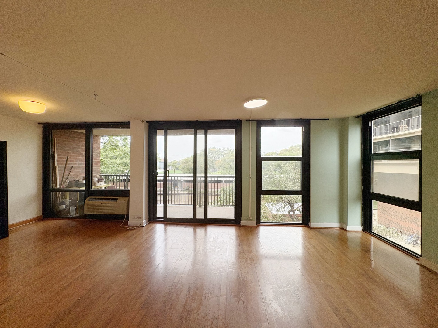 3021 S Michigan Avenue 306 Property Photo 4