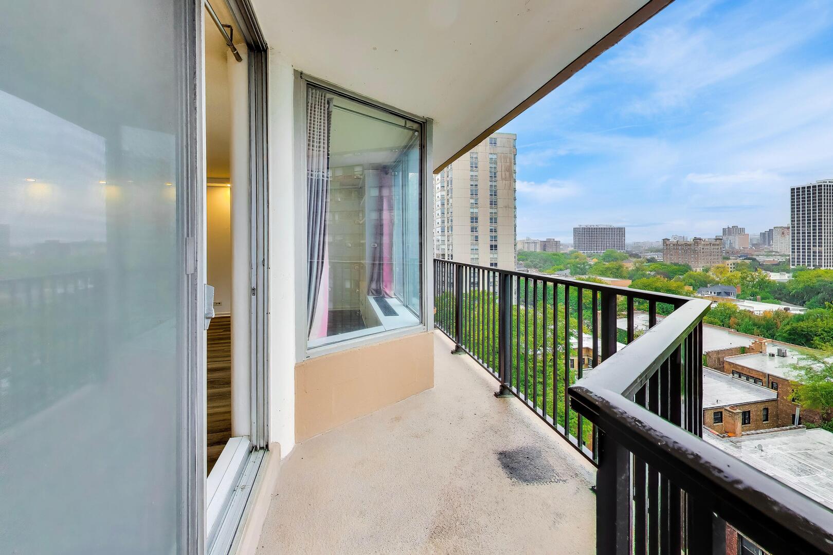 4170 N Marine Drive 12k Property Photo 3