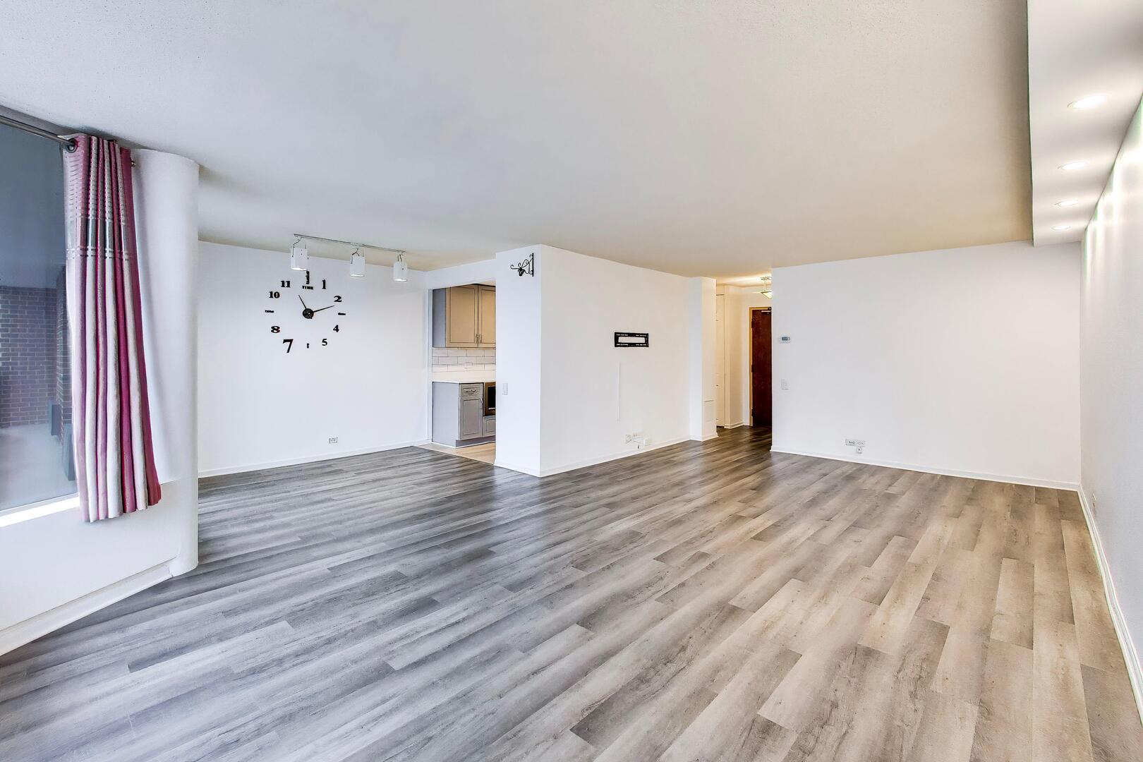 4170 N Marine Drive 12k Property Photo 13
