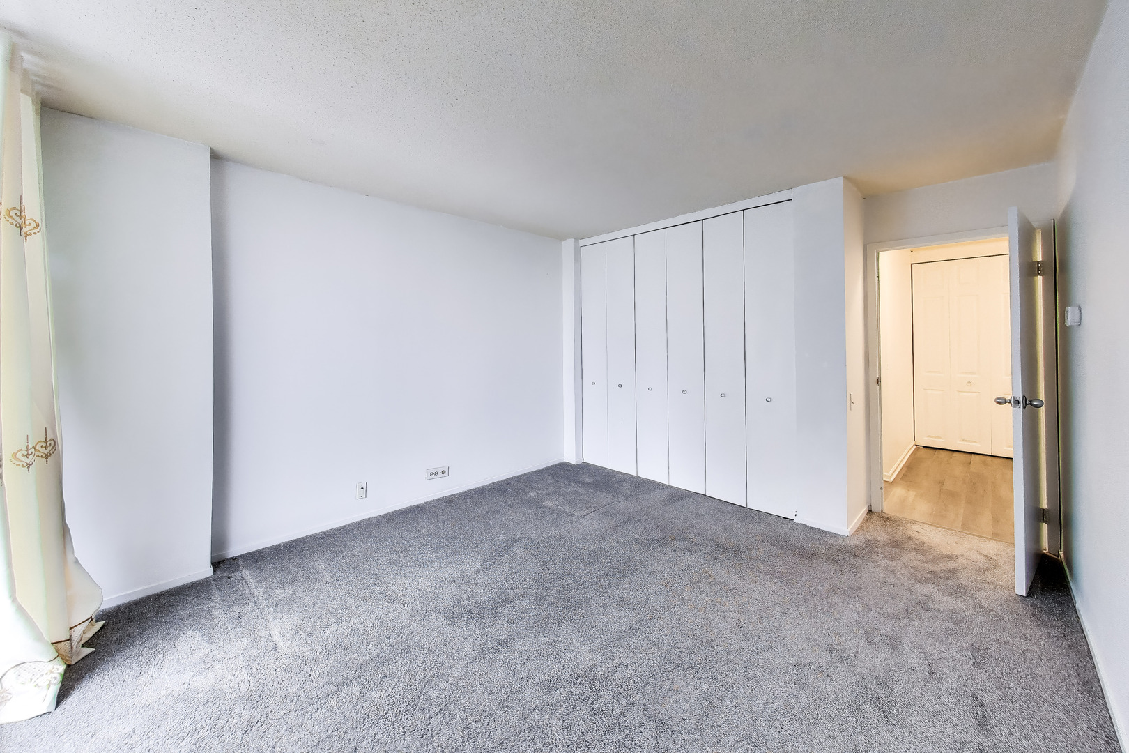 4170 N Marine Drive 12k Property Photo 32