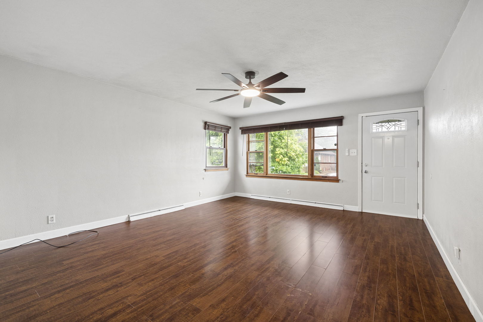 1104 N Prairie Avenue Property Photo 4
