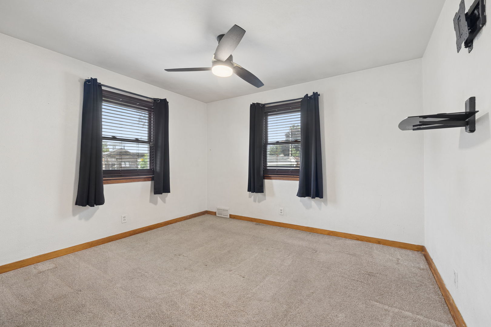 1104 N Prairie Avenue Property Photo 7