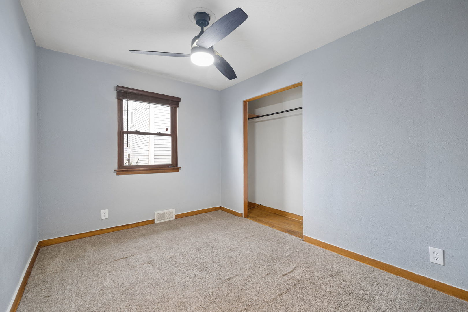 1104 N Prairie Avenue Property Photo 9