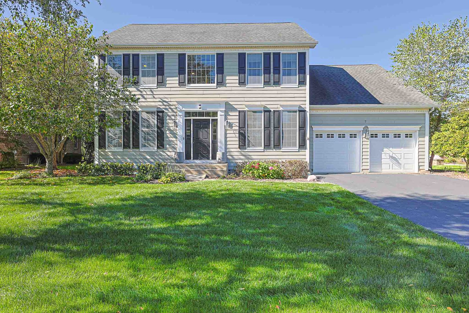 7 Tournament Drive Property Photo 1