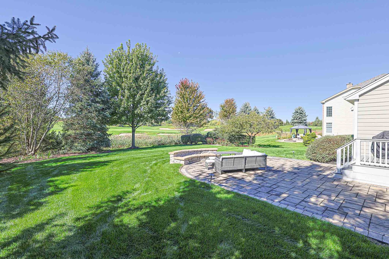 7 Tournament Drive Property Photo 40
