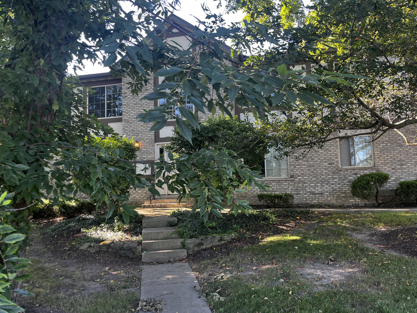 529 E 9th Street 2 Property Photo 1