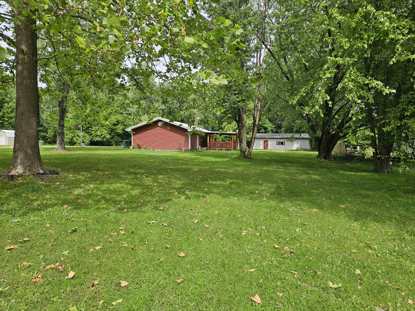 111 W Hickory Street Property Photo 8