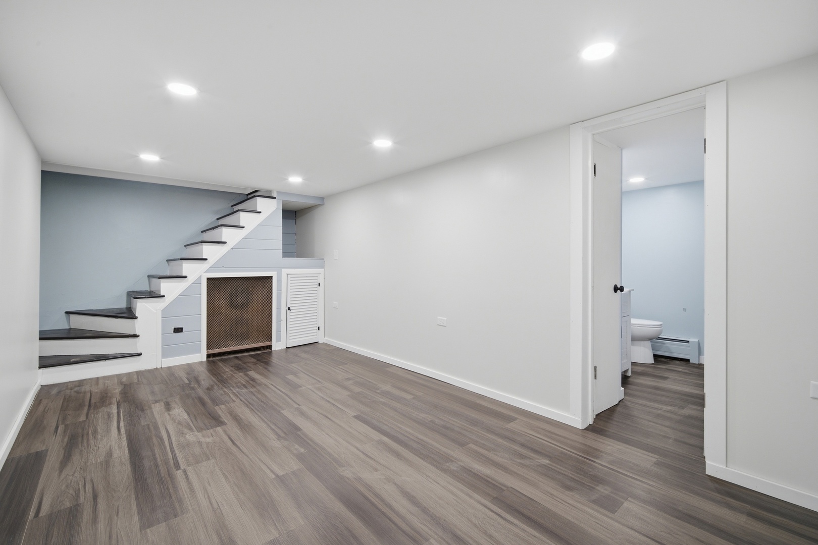 548 W Saint Charles Road Property Photo 16