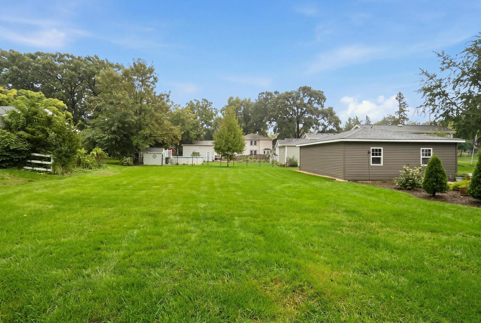548 W Saint Charles Road Property Photo 20