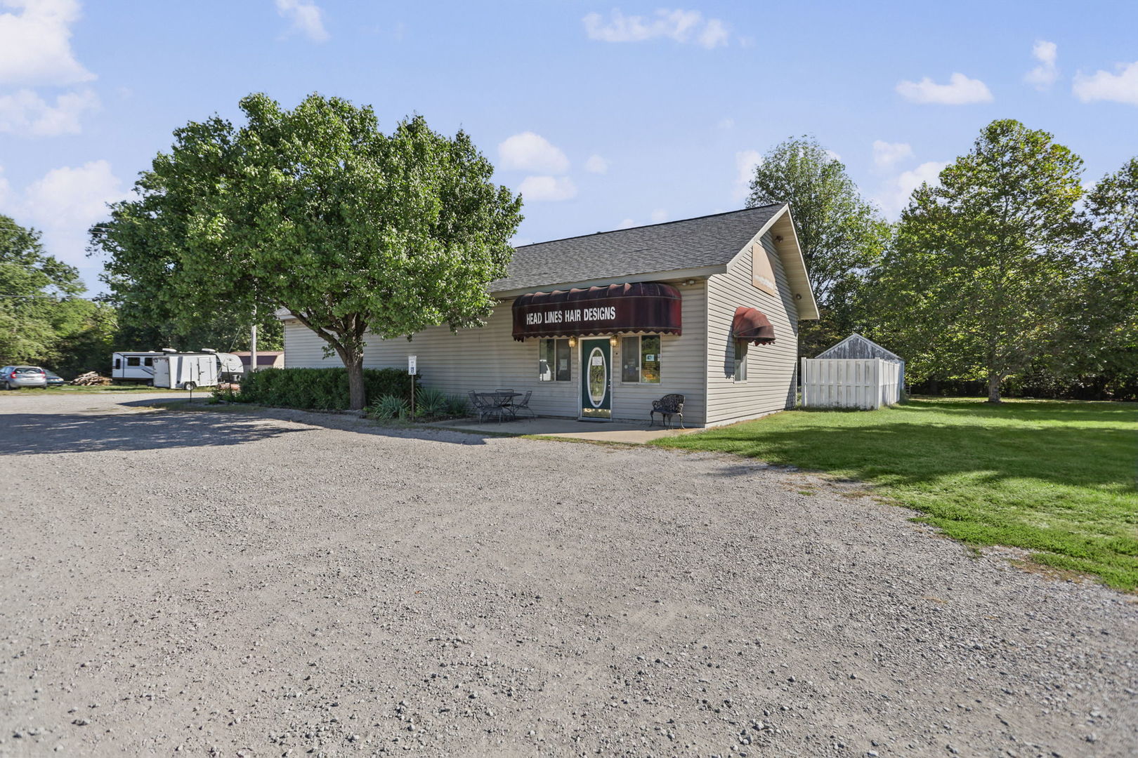 1104 W Whittaker Street Property Photo 2