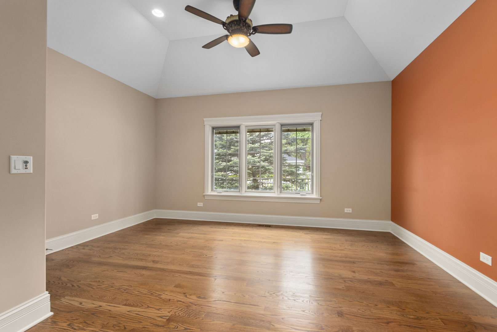 12132 S Harold Avenue Property Photo 12