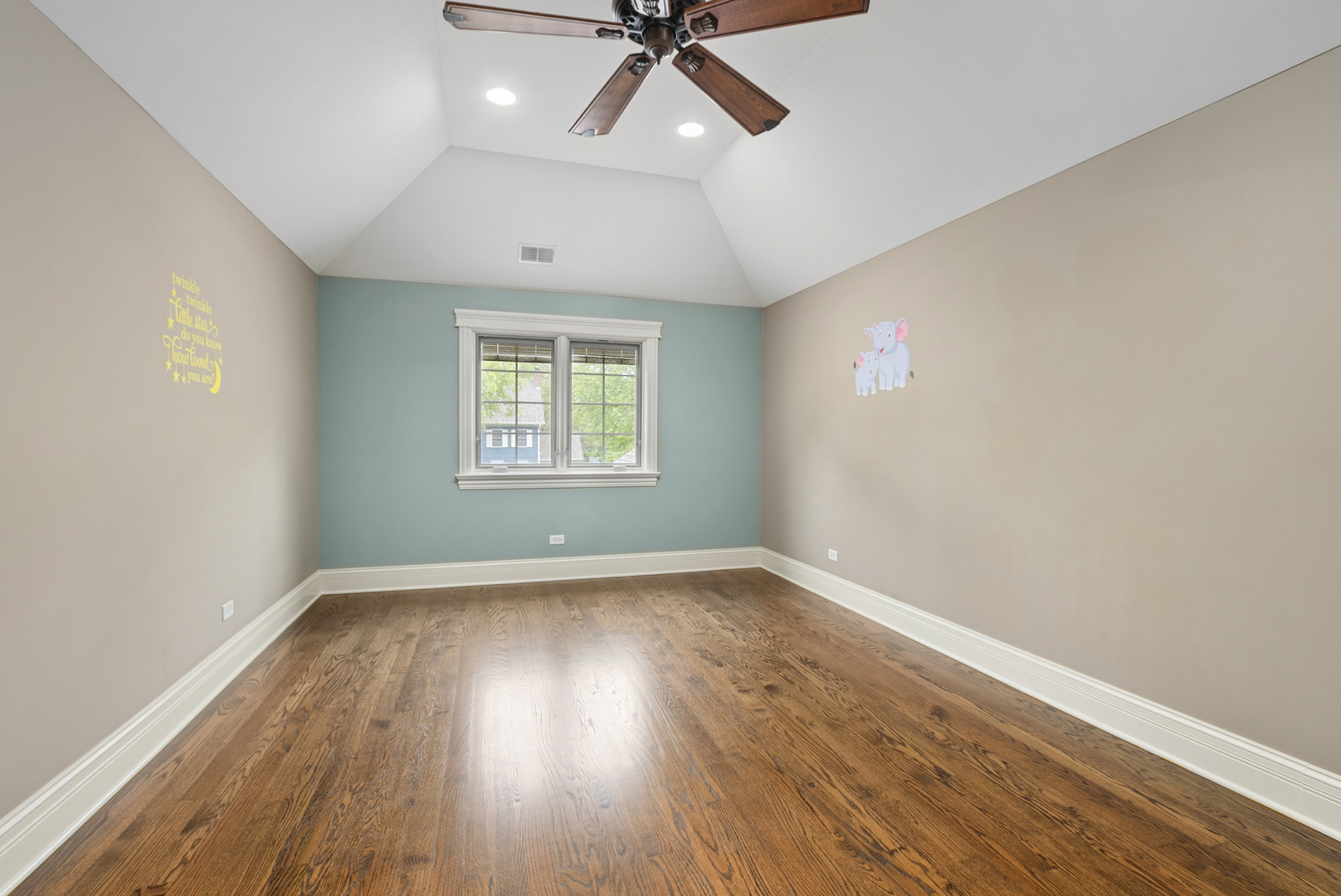 12132 S Harold Avenue Property Photo 26