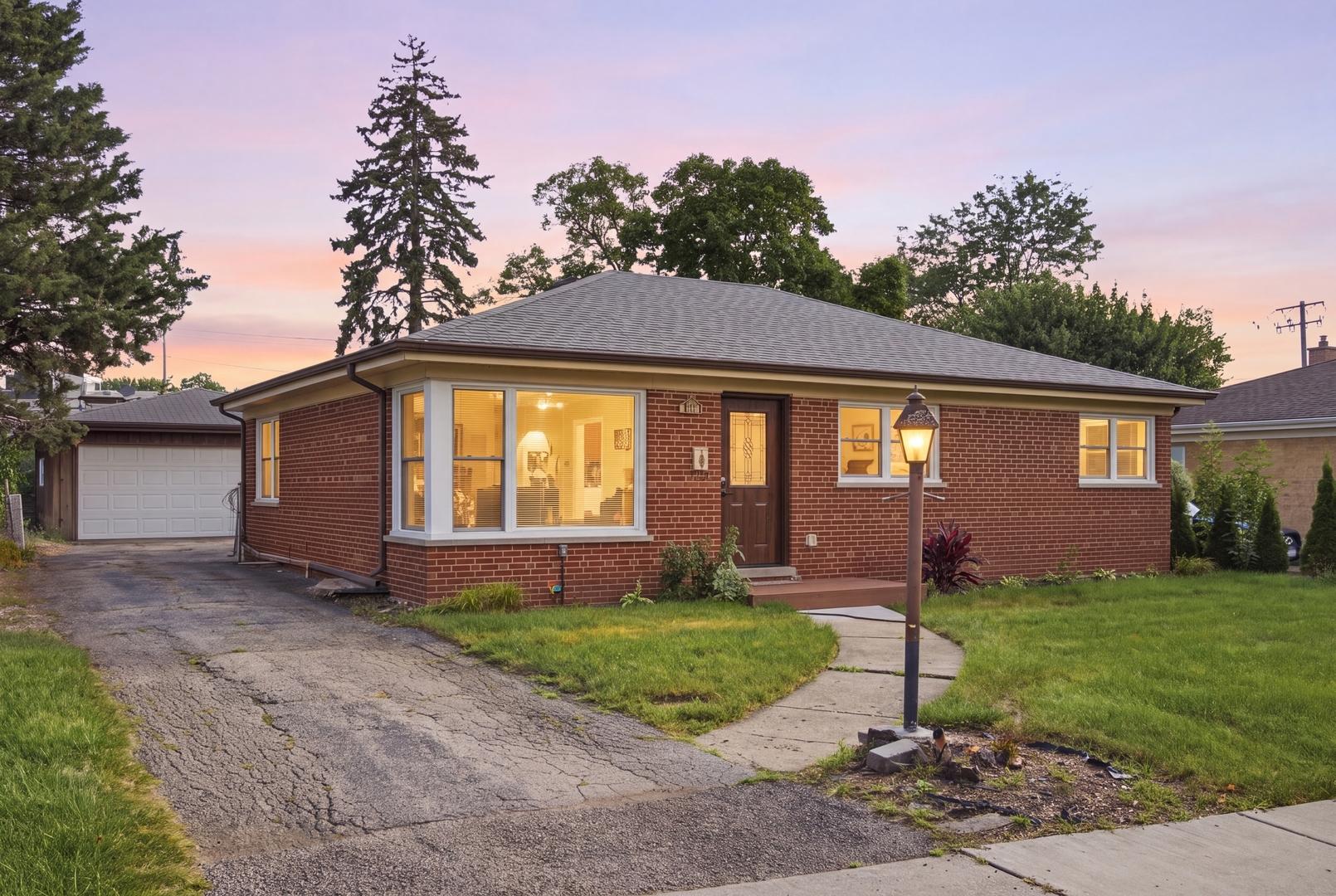 33 Cranbrook Drive Property Photo 1