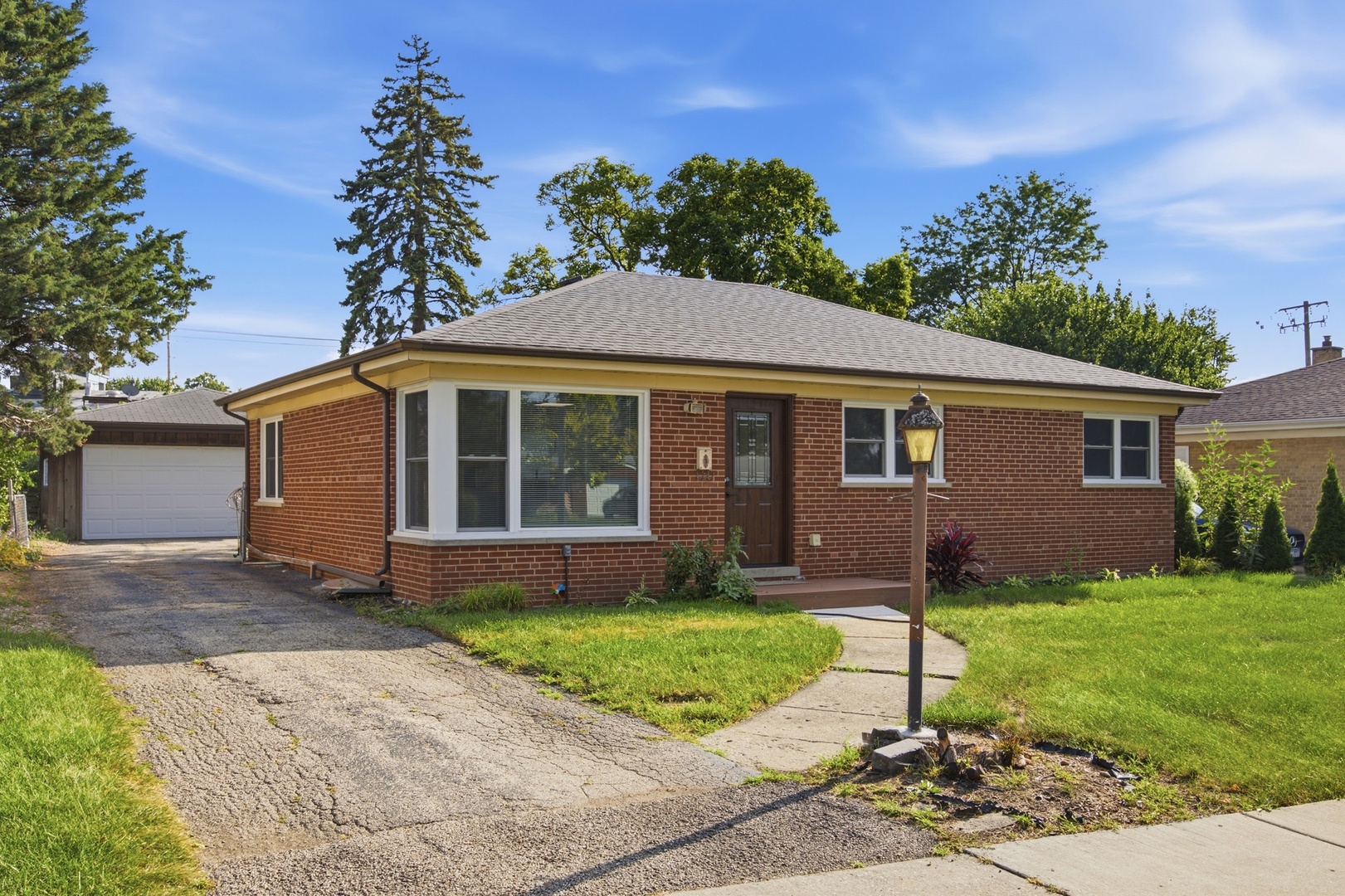 33 Cranbrook Drive Property Photo 2