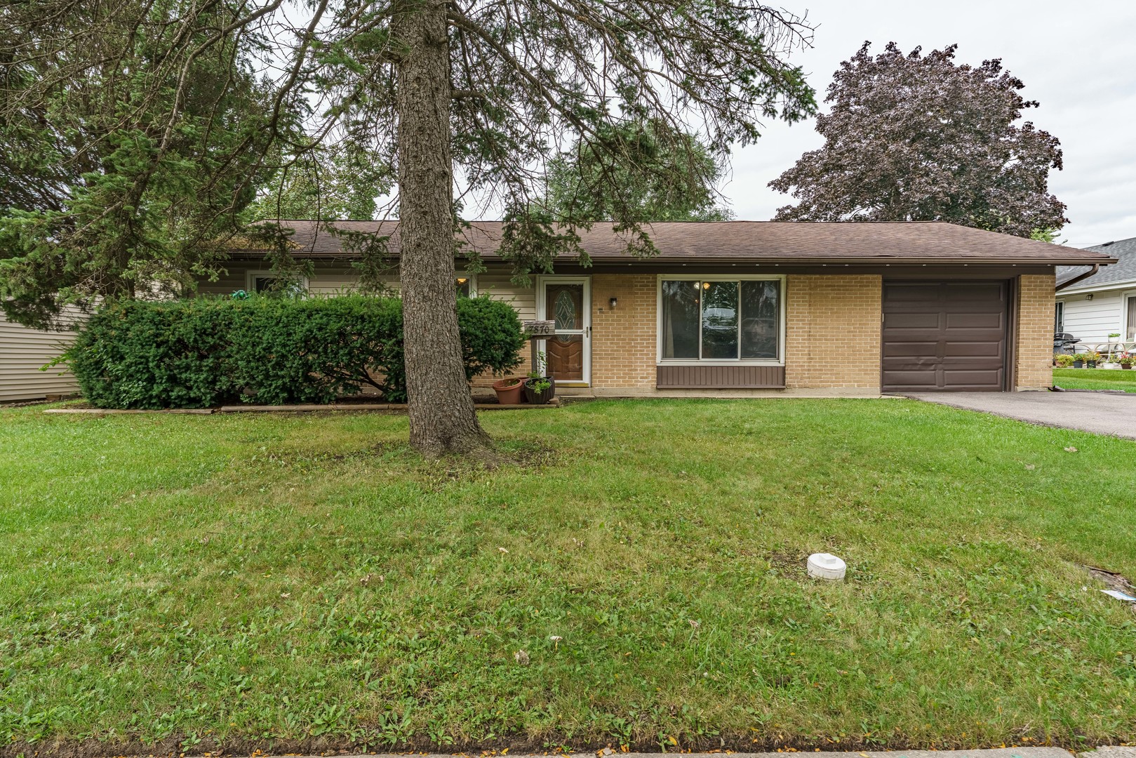 7870 Asbury Circle Property Photo 2
