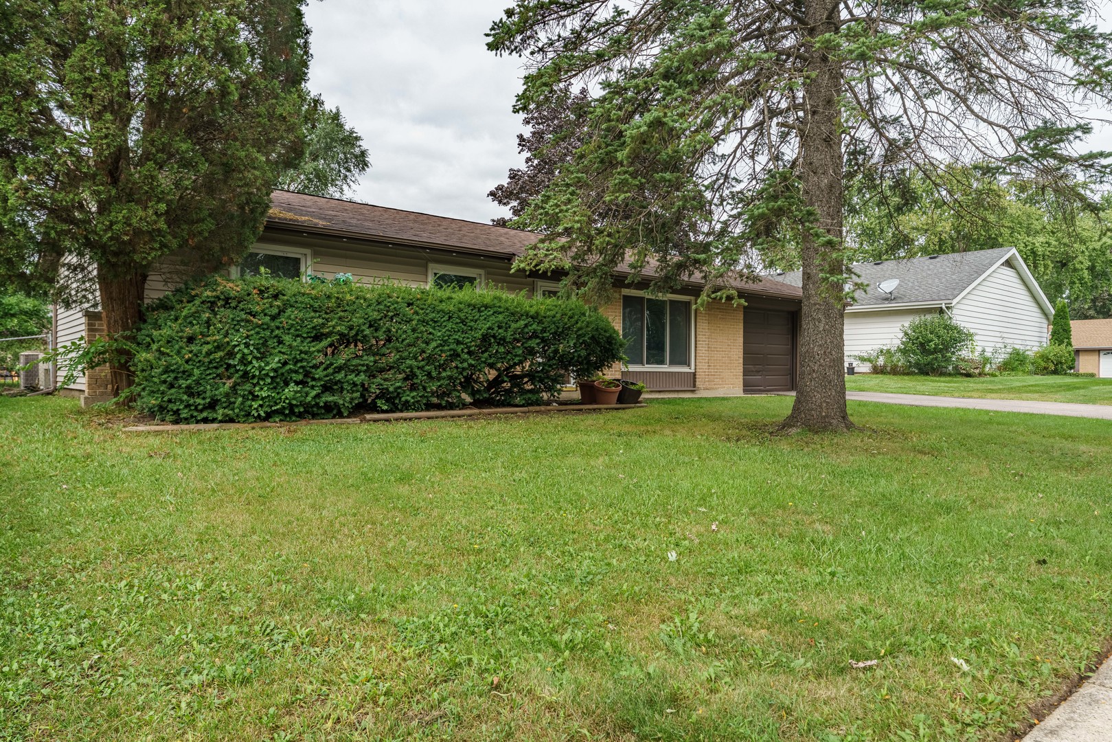 7870 Asbury Circle Property Photo 24