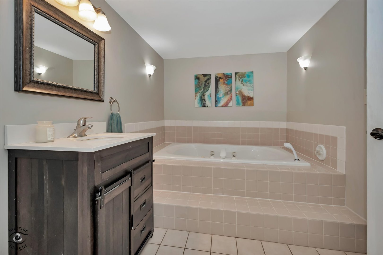 24951 S Blackthorne Road Property Photo 10