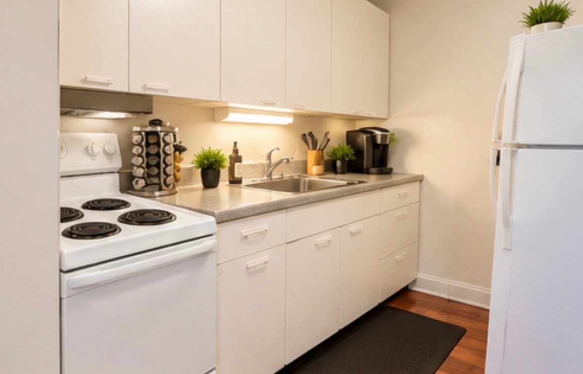 7337 S South Shore Drive 412 Property Photo 6