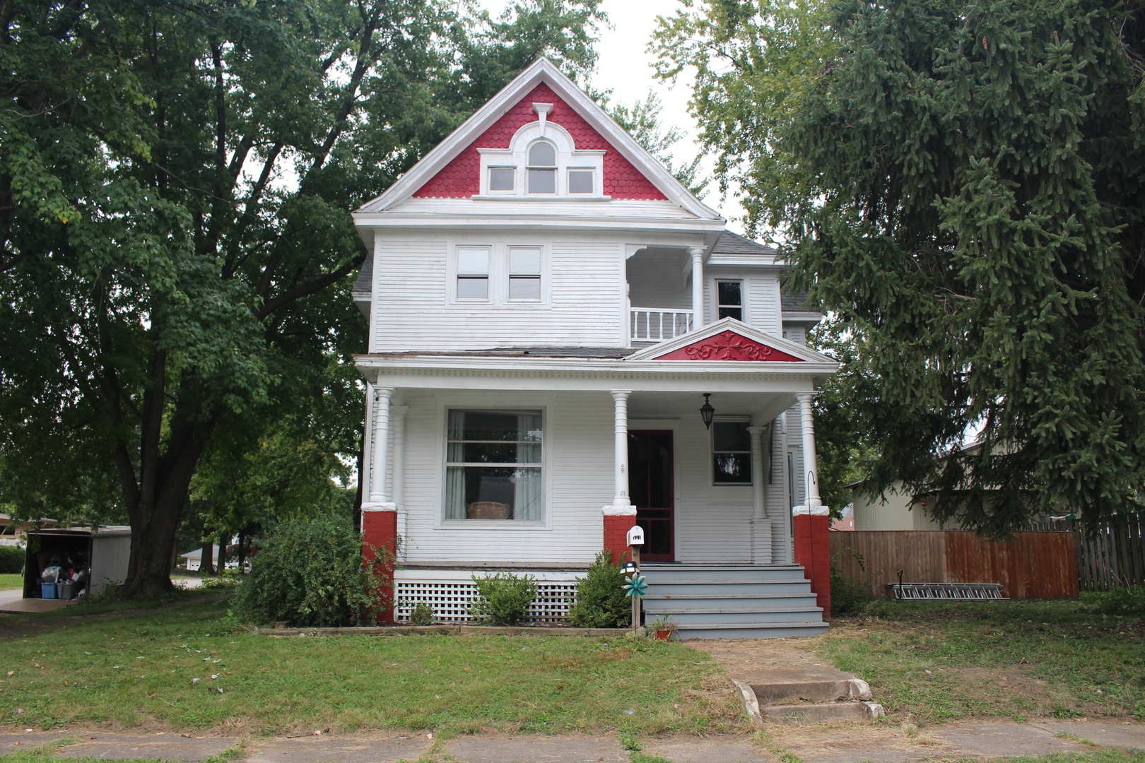 421 S Monroe Street Property Photo 1