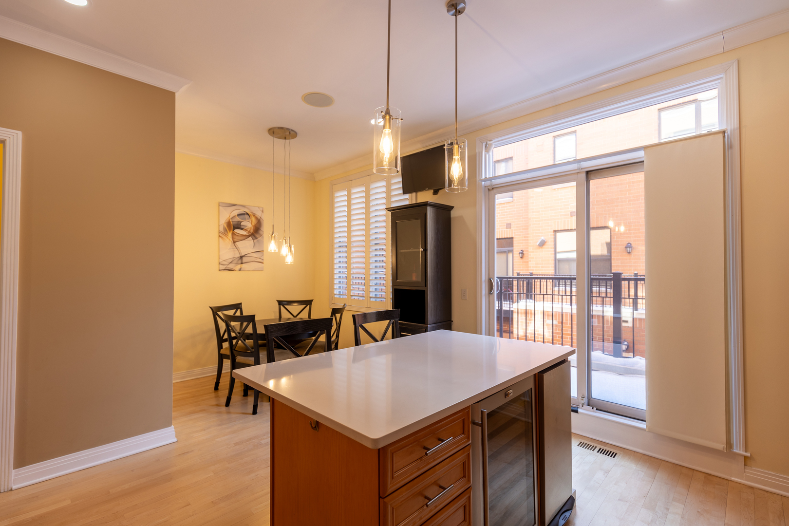 1125 W Monroe Street Property Photo 7