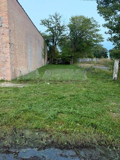 4943 S Shields Avenue Property Photo 1