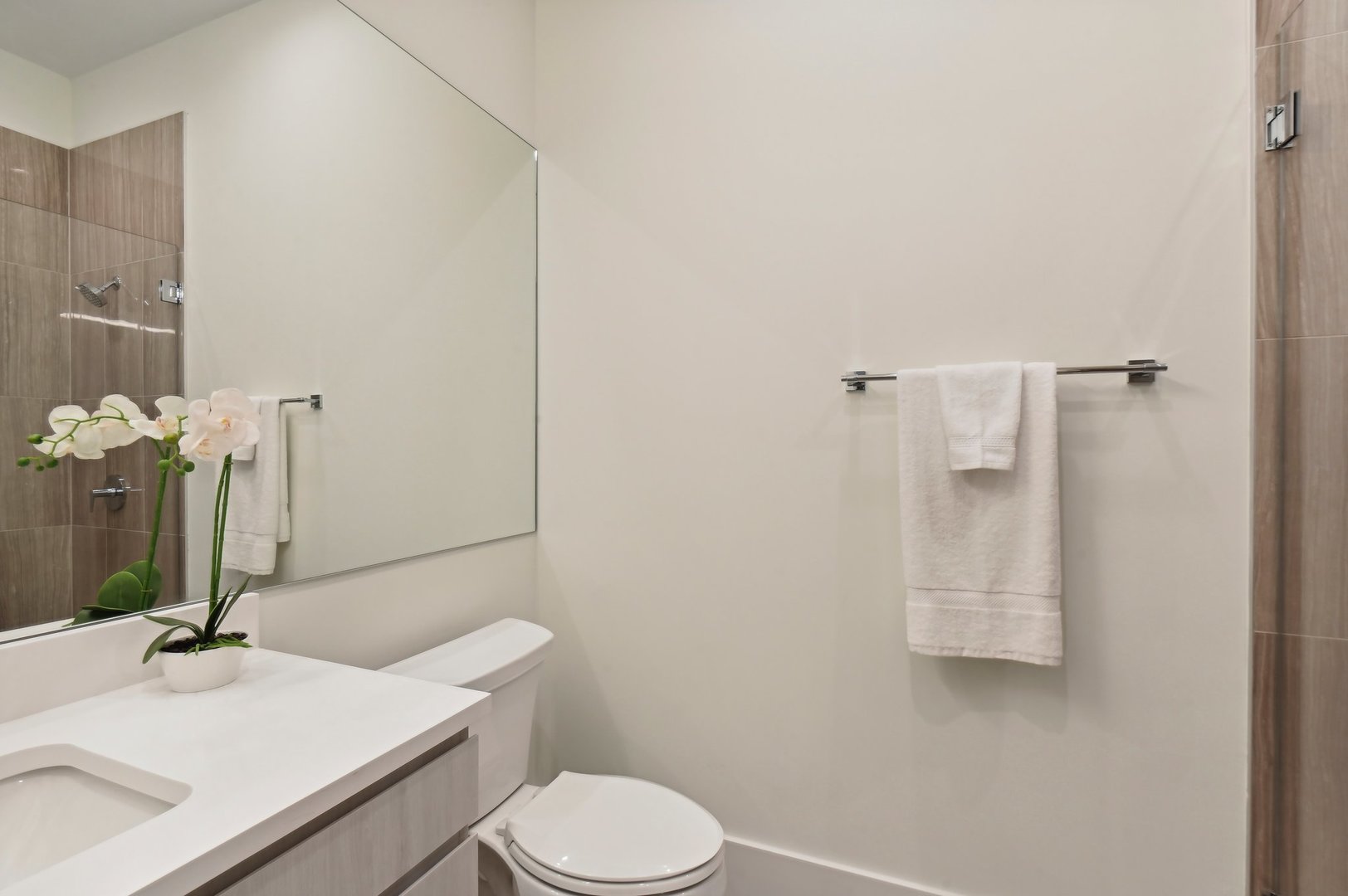 812 W Adams Street 205 Property Photo 10