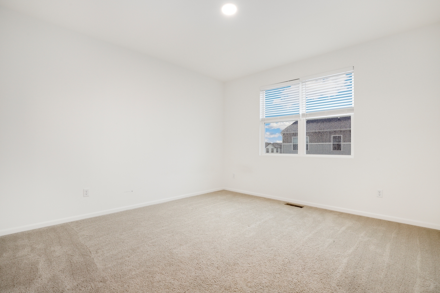 249 Kingsport Drive Property Photo 23