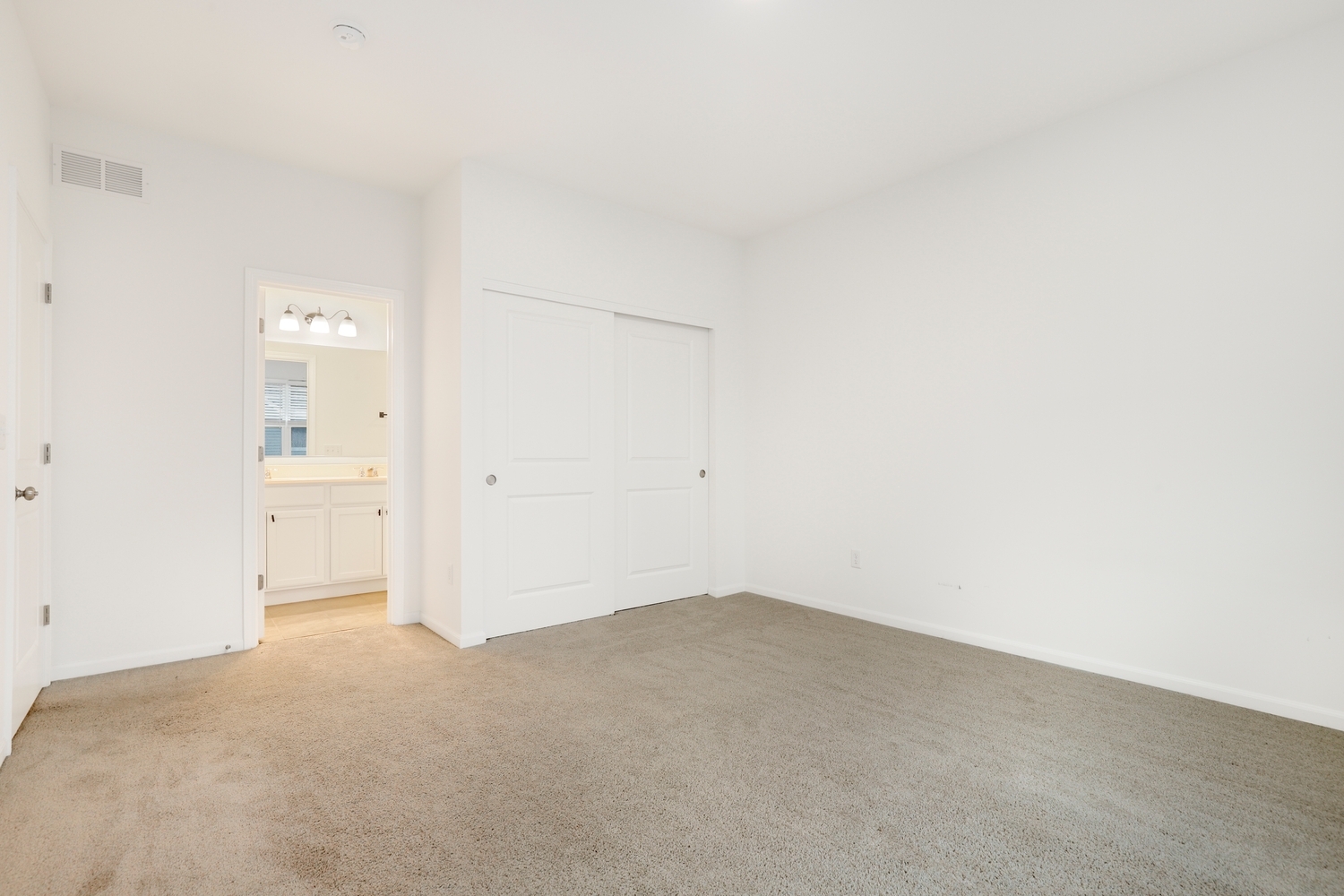 249 Kingsport Drive Property Photo 24