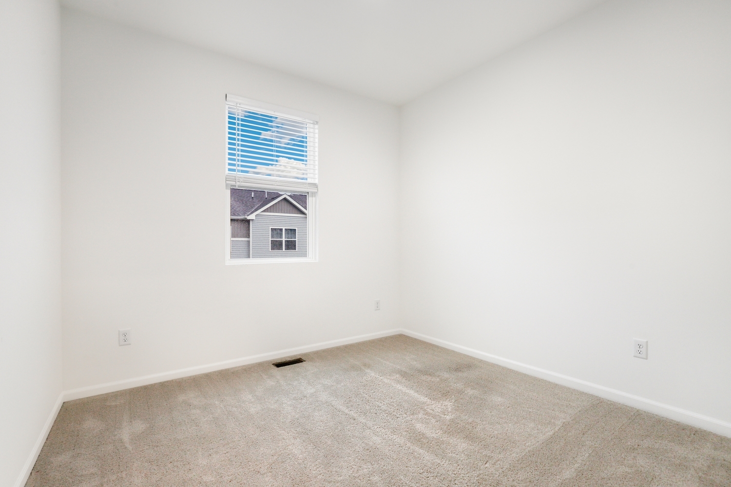 249 Kingsport Drive Property Photo 26