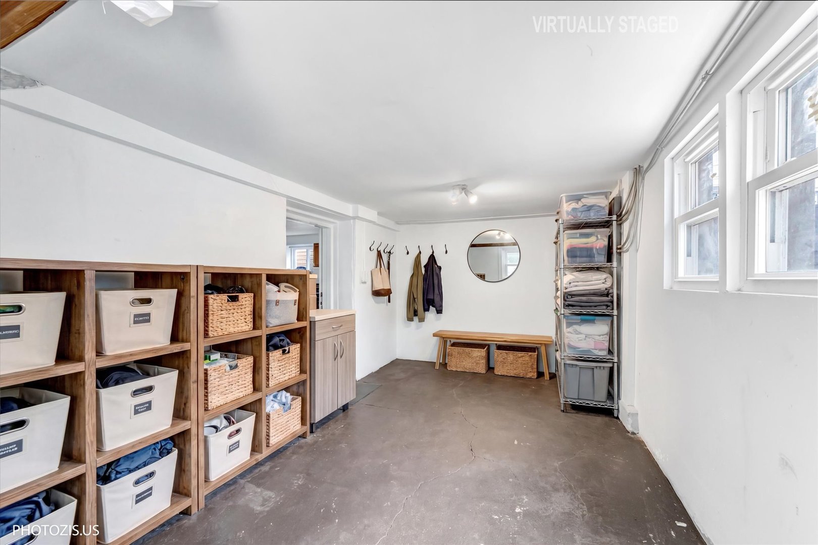 2238 N Lorel Avenue Property Photo 6