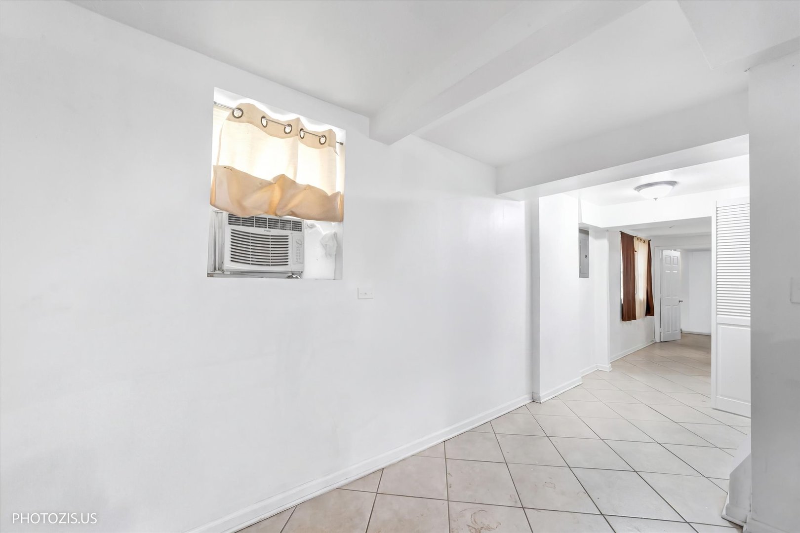 2238 N Lorel Avenue Property Photo 10