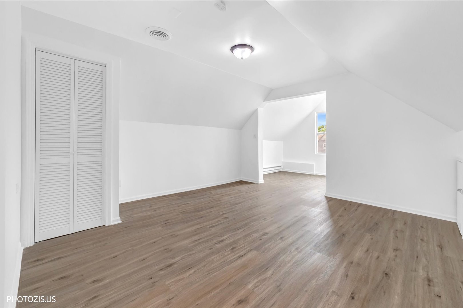 2238 N Lorel Avenue Property Photo 29