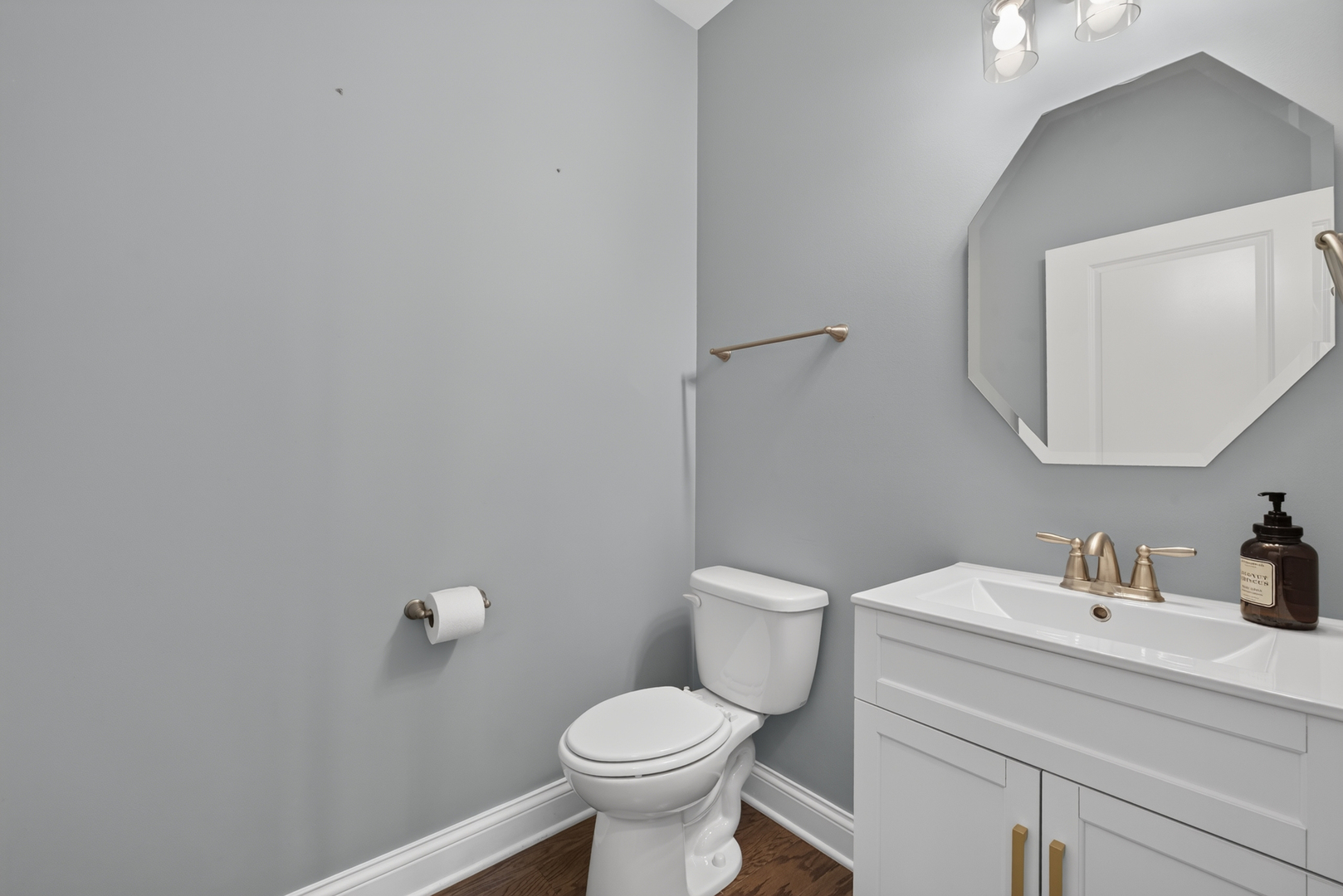 4319 Plantree Road Property Photo 39