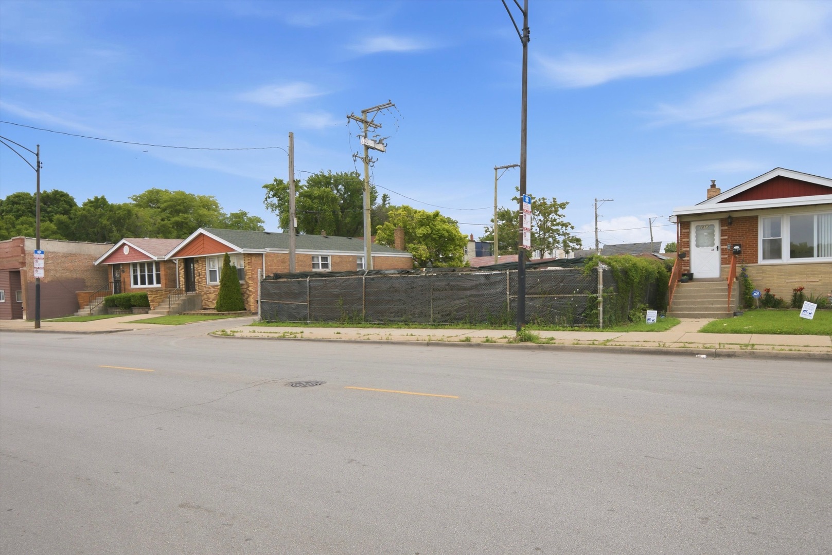 2849-2851 W 51st Street Property Photo 7