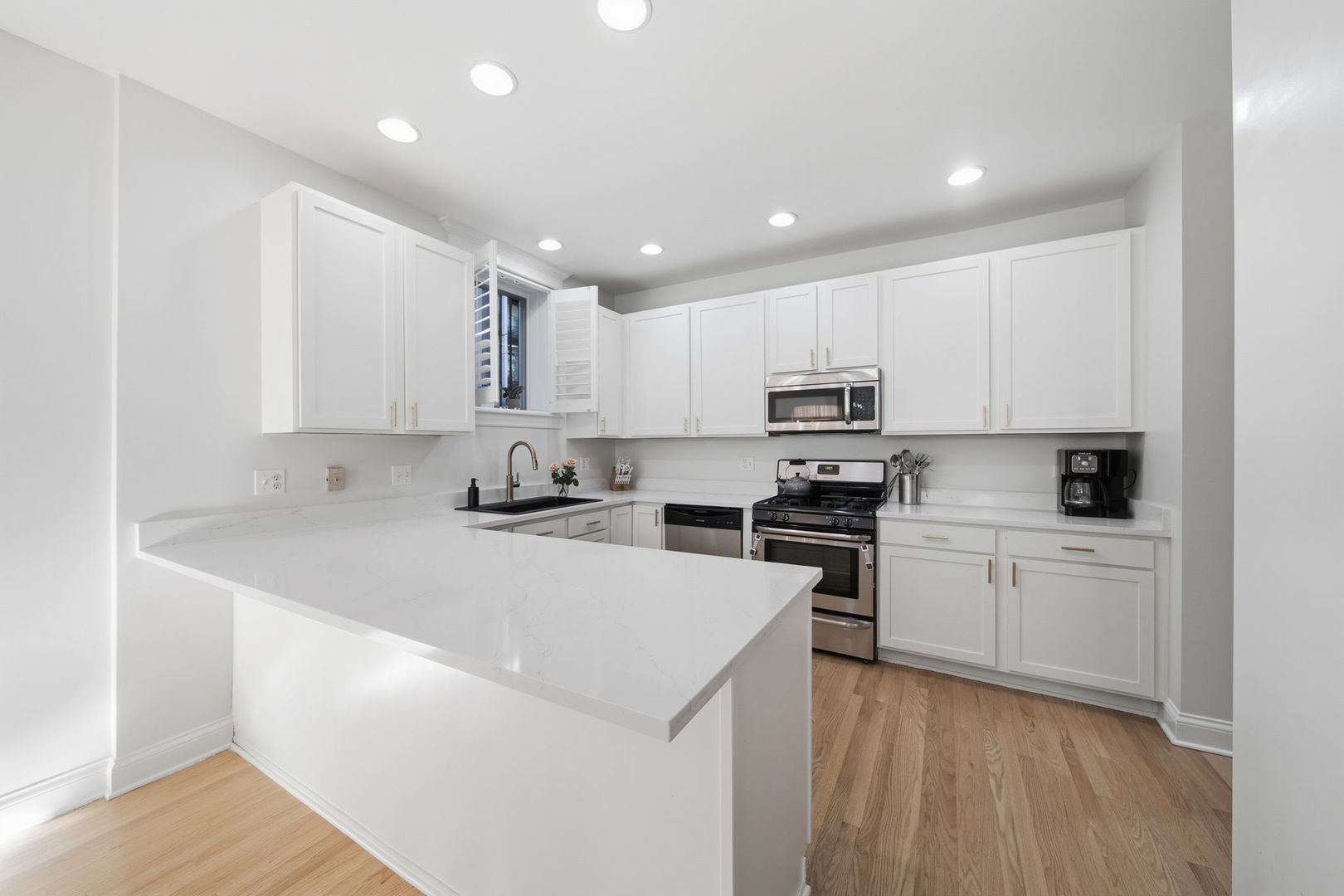 12774460 Property Photo 11